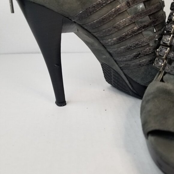Calvin Klein Danica Platform Stiletto Heels Pumps Grey Suede Date Night Sz 9.5 - Picture 14 of 16